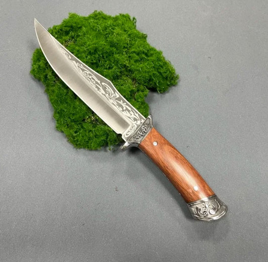 Engraved Hunting Bowie Knife - Full Tang Classic Design